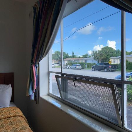 International Inn On The Bay Miami Beach Exteriör bild